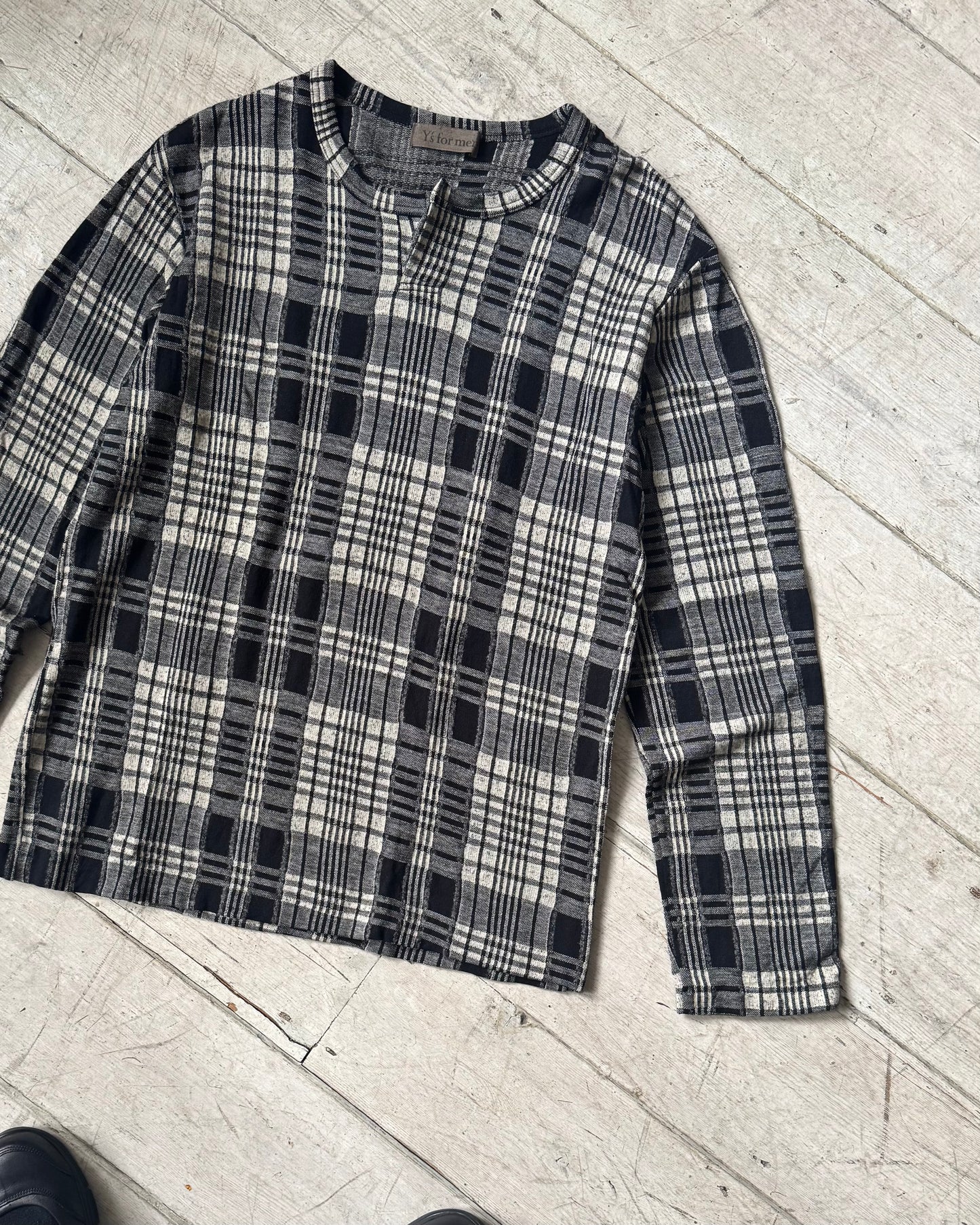 Grey / Black Check Longsleeve Henley Top (~L~)